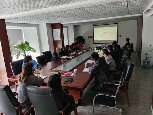 凝聚干勁促發(fā)展，改進(jìn)作風(fēng)勇?lián)?dāng)