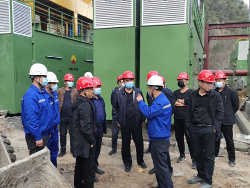 延安市發(fā)改委蒞臨機(jī)電安裝公司黃陵瓦斯發(fā)電工程安裝現(xiàn)場檢查指導(dǎo)工作