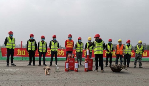 陜煤建設(shè)路橋分公司各項(xiàng)目部開展消防演練活動(dòng)