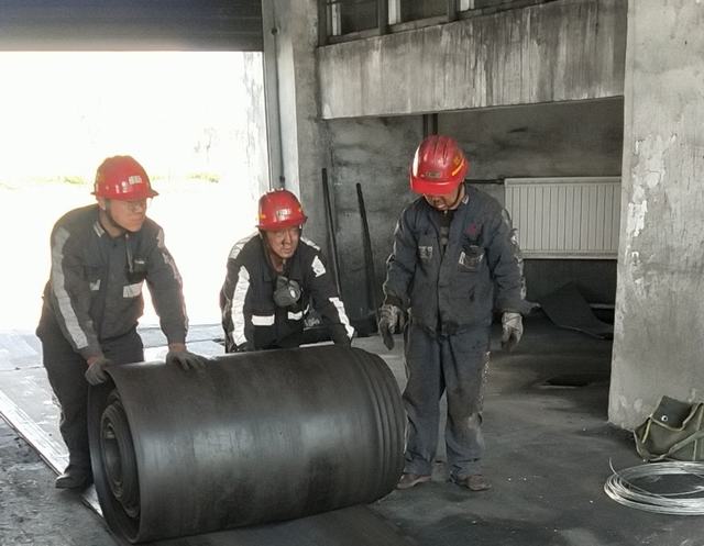 陜煤建設(shè)洗選煤運(yùn)營(yíng)公司：“五一”，我在這里奮戰(zhàn)