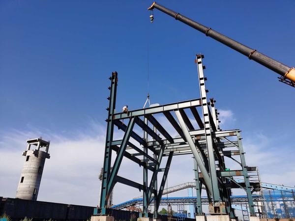 陜煤建設(shè)韓城分公司承建的澄合礦業(yè)王村煤場(chǎng)快速裝車站工程順利開工