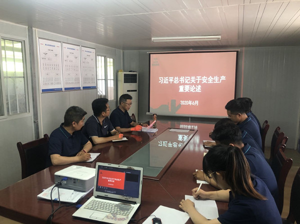 陜煤建設(shè)漢中分公司安全生產(chǎn)月多點(diǎn)互動(dòng) 持續(xù)發(fā)力