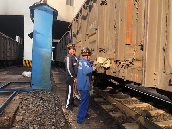 陜煤建設(shè)洗選煤運營公司檸條塔運營項目部扎實開展“提高效益 節(jié)約成本”工作