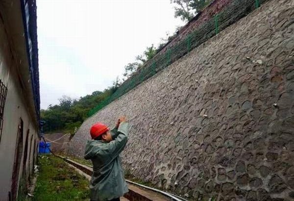 陜煤建設礦建二公司冶坪項目部多舉措筑牢“雨季三防”安全墻