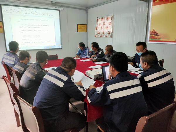 陜煤建設(shè)洗選煤運(yùn)營(yíng)公司安裝第二項(xiàng)目部：時(shí)刻繃緊安全生產(chǎn)弦