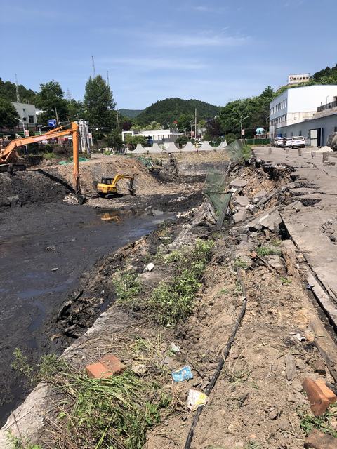 銅川礦業(yè)公司玉華煤礦柴家溝井污水沉淀池護坡及道路搶修方案設計圓滿完成