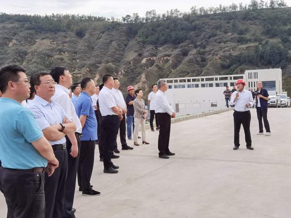 延安市委書記徐新榮再赴陜煤建設礦建二公司車村項目部調研