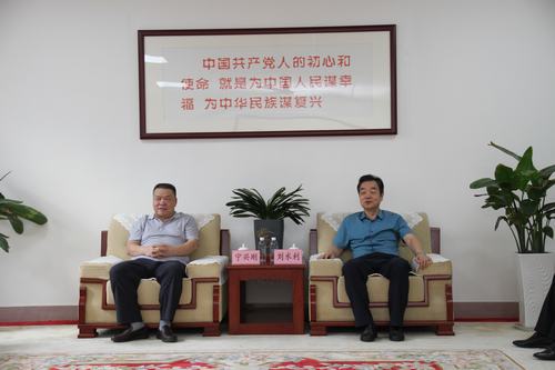 寧興剛、贠公法赴銅川礦業(yè)公司走訪交流棚戶(hù)區(qū)改造工程建設(shè)及后續(xù)工作