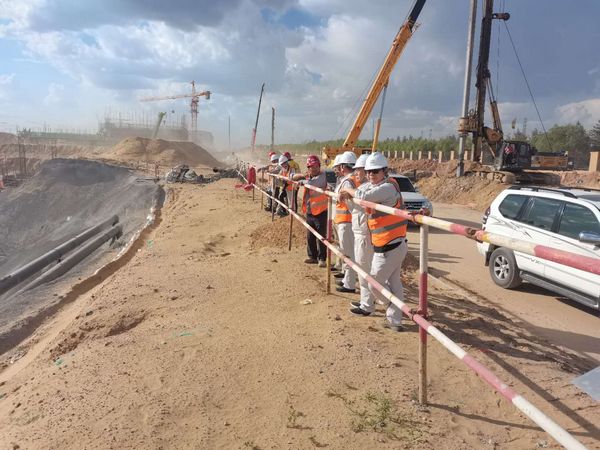 西北電力設計院有限公司黨委書記、董事長胡明深入陜煤建設天工公司施工現場慰問指導工作