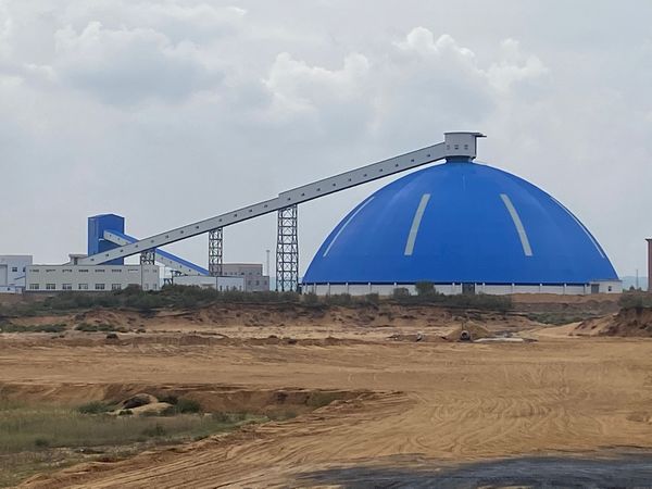 陜煤建設(shè)天工公司承建的榆林清水煤炭集運(yùn)站儲(chǔ)煤場(chǎng)及棧橋工程順利通過(guò)竣工預(yù)驗(yàn)收