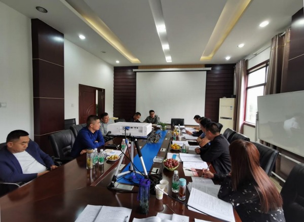 路橋分公司靖神鐵路紅石峽特大橋簡(jiǎn)支鋼桁梁橋拼裝首件工程通過(guò)驗(yàn)收