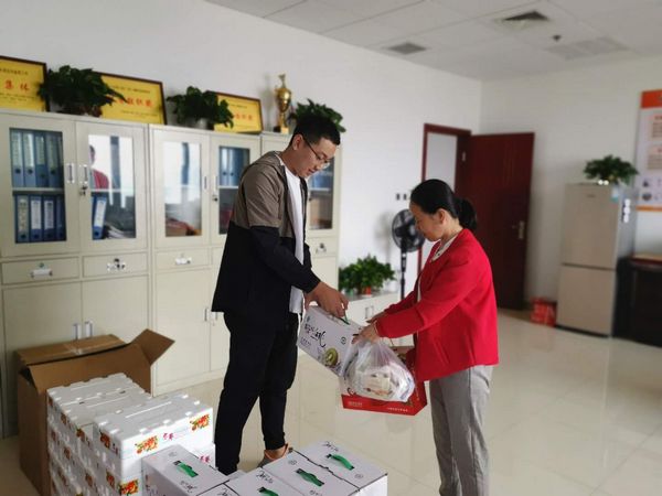 陜煤建設(shè)天工公司中秋、國慶溫情慰問   鼓干勁