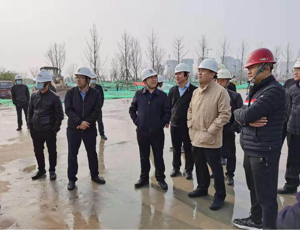 西咸新區(qū)黨工委委員、管委會總規(guī)劃師陳默一行赴空港新城項目調(diào)研指導(dǎo)