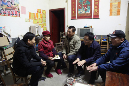 公司領(lǐng)導(dǎo)王明智、楊讓順到對口扶貧村慰問走訪