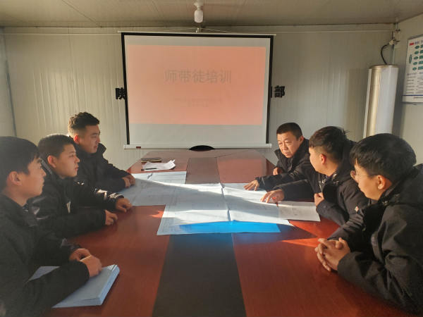 “師帶徒”促成長，“傳幫帶”正能量