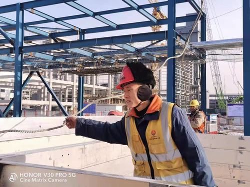 【春節(jié)一線報道】春節(jié)堅(jiān)守崗位的銅煤建設(shè)者