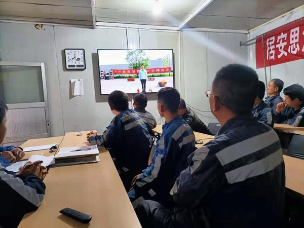 陜煤建設(shè)洗選煤運(yùn)營(yíng)公司紅柳林洗煤廠項(xiàng)目部：安全無(wú)小事，防火第一步