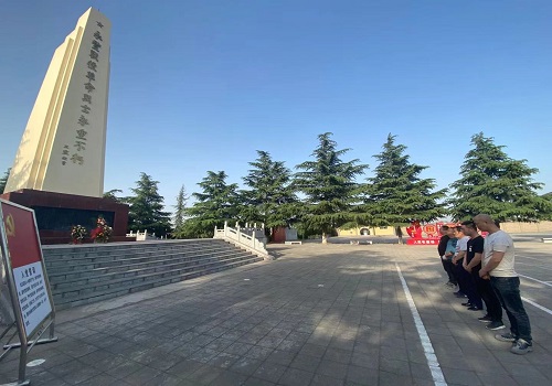 咸陽(yáng)分公司第三項(xiàng)目部積極開(kāi)展“緬懷先烈、不忘初心”革命烈士紀(jì)念活動(dòng)