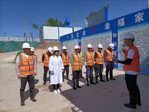 陜煤建設(shè)銅煤公司第三項(xiàng)目部開(kāi)展防汛搶險(xiǎn)實(shí)戰(zhàn)演練