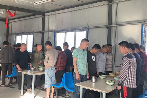 陜煤建設(shè)礦建二公司小保當(dāng)?shù)谌?xiàng)目部：用光盤行動悼念國之脊梁