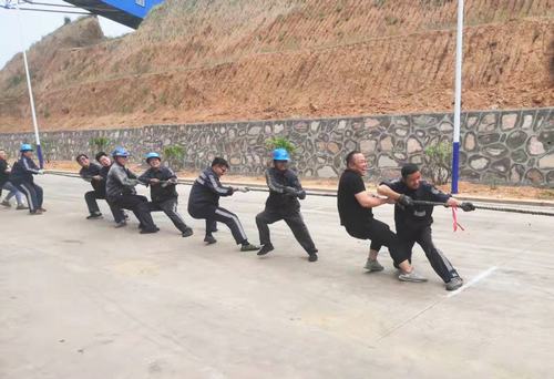 陜煤建設洗選煤運營公司左權(quán)洗煤廠項目部：喜迎端午 拔河傳情