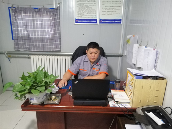 沙漠“戰(zhàn)狼”奮斗記