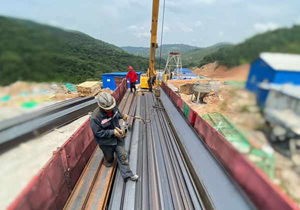 陜煤建設(shè)礦建三公司崔木項(xiàng)目部：立秋不見秋，高溫下繼續(xù)堅(jiān)守