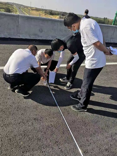 陜煤建設(shè)靖神鐵路孟家灣至紅石峽聯(lián)絡(luò)線公跨鐵順利通過(guò)驗(yàn)收并正式通車