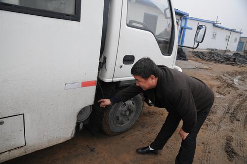 煤礦運(yùn)營服務(wù)分公司：打出組合拳推進(jìn)運(yùn)輸系統(tǒng)安全