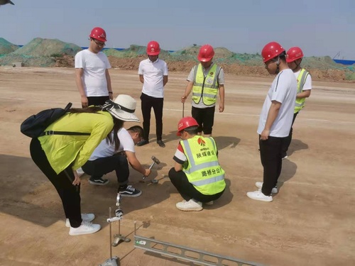 陜煤建設路橋分公司渭南項目部深耕細作“三字經(jīng)”筑牢安全防線