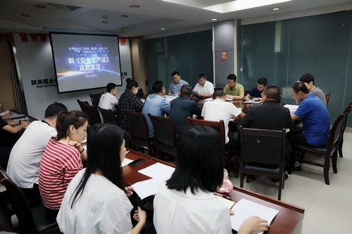 陜煤建設路橋分公司：黨員“三帶頭”構筑紅色防護網(wǎng)