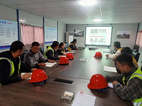 陜煤建設(shè)銅煤公司第三項目部深入開展“質(zhì)量監(jiān)督崗”活動