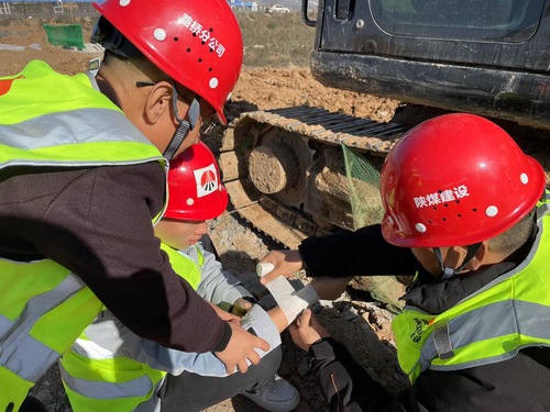 陜煤建設(shè)路橋分公司：應(yīng)急演練“打頭陣”，安全防線不松懈