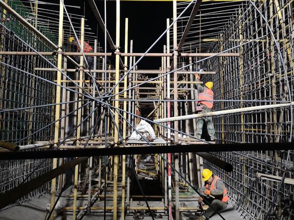 陜煤建設(shè)銅煤公司第六項目部晝夜奮戰(zhàn)，打響進度保證攻堅戰(zhàn)