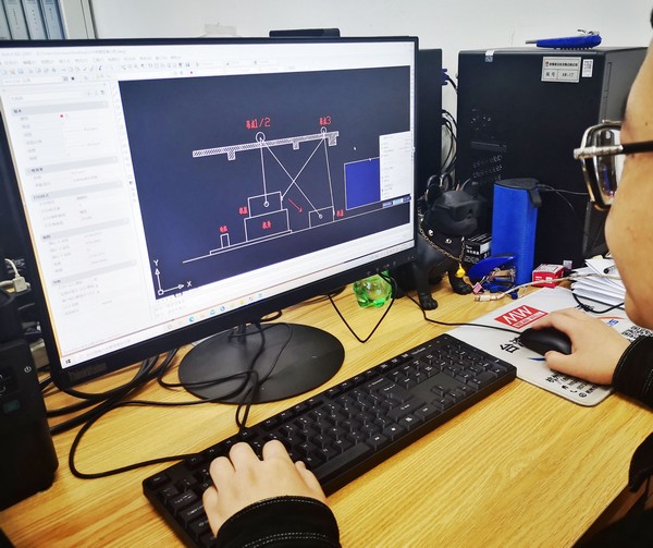 陜煤建設(shè)洗選煤運(yùn)營公司左權(quán)洗煤廠項(xiàng)目部：更換篩籃趕生產(chǎn) 安全質(zhì)量兩手抓