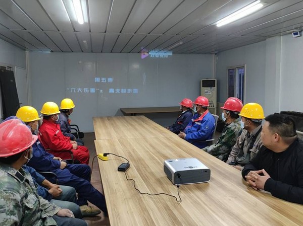 陜煤建設(shè)洗選煤運(yùn)營公司第六項(xiàng)目部：推深走實(shí)，力?！鞍偃瞻踩?></div>
                                <div   id=