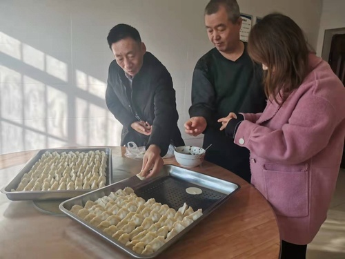 陜煤建設路橋分公司渭南項目部眾志成城共抗疫，細微之處暖人心