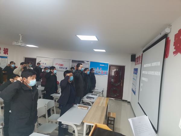 陜煤建設(shè)礦建二公司車(chē)村項(xiàng)目部：擰緊班組管理弦 阻斷疫情傳播鏈