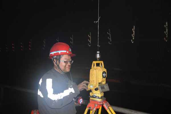 陜煤建設(shè)煤礦運(yùn)營(yíng)服務(wù)分公司：“搶抓機(jī)遇促生產(chǎn) 服務(wù)煤礦塑品牌”勞動(dòng)競(jìng)賽火熱開(kāi)啟