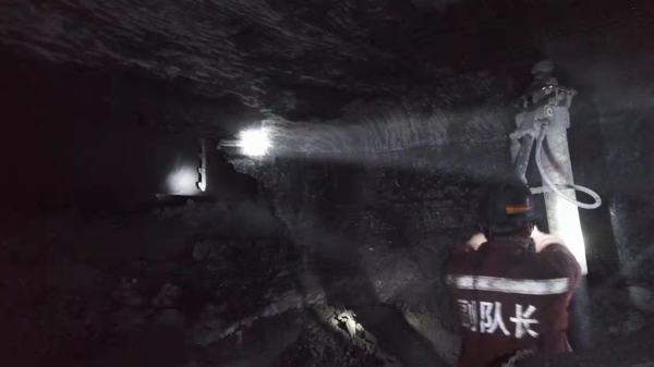 陜煤建設礦建二公司車村項目部：5日內(nèi)完成井下巷道再貫通