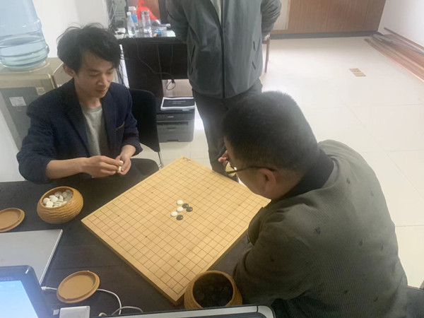 陜煤建設(shè)咸陽分公司第二項(xiàng)目部：喜迎“五一”勞動(dòng)節(jié)，生產(chǎn)娛樂“兩不誤”