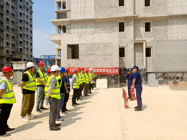 建設集團大秦置業(yè)公司：山水逸境項目消防宣講演練，防患于未“燃”