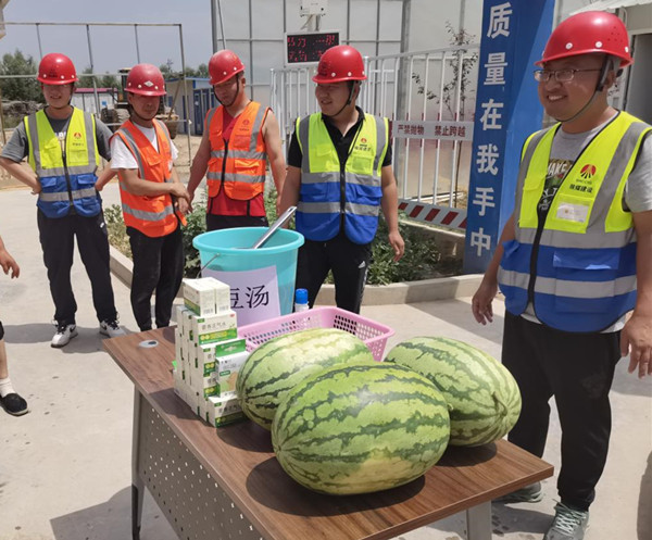 陜煤建設(shè)咸陽分公司第九項(xiàng)目部:不服“暑”，戰(zhàn)高溫