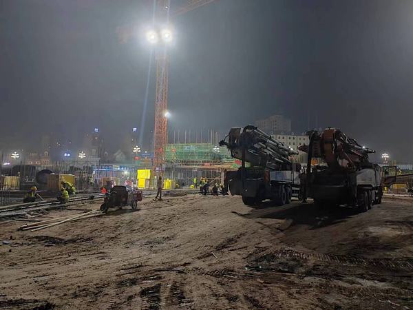 陜煤建設(shè)韓城分公司土建一項目部“眾志成城”底片下洗出的企業(yè)風采