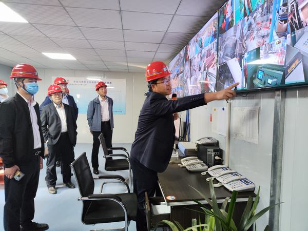 陜煤建設(shè)組織所屬礦建單位赴陜煤建設(shè)礦建二公司文家坡項目部開展對標(biāo)學(xué)習(xí)活動