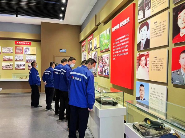 陜煤建設(shè)澄合分公司第十二項(xiàng)目部開展“喜迎二十大 建功新時(shí)代”紅色教育活動(dòng)