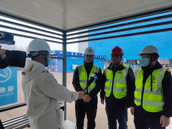 鄂爾多斯市電視臺蒞臨陜煤建設銅煤公司第五項目部拍攝宣傳片