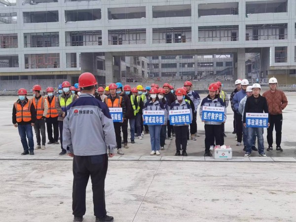 陜煤建設(shè)咸陽(yáng)分公司各項(xiàng)目部抓消防安全，保高質(zhì)量發(fā)展