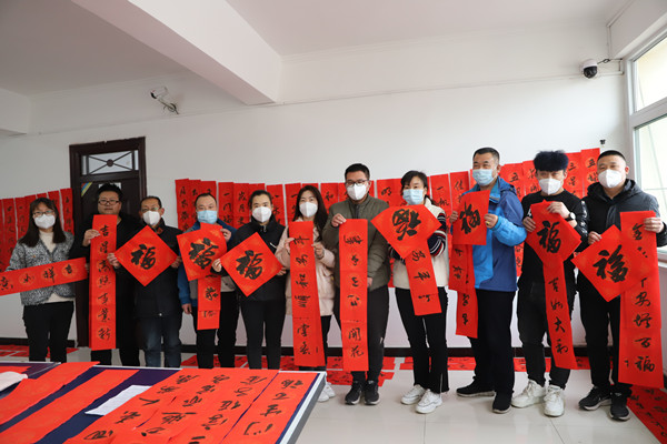 陜煤建設(shè)機(jī)電安裝公司開展“迎新納?！彼痛郝?lián)活動(dòng)