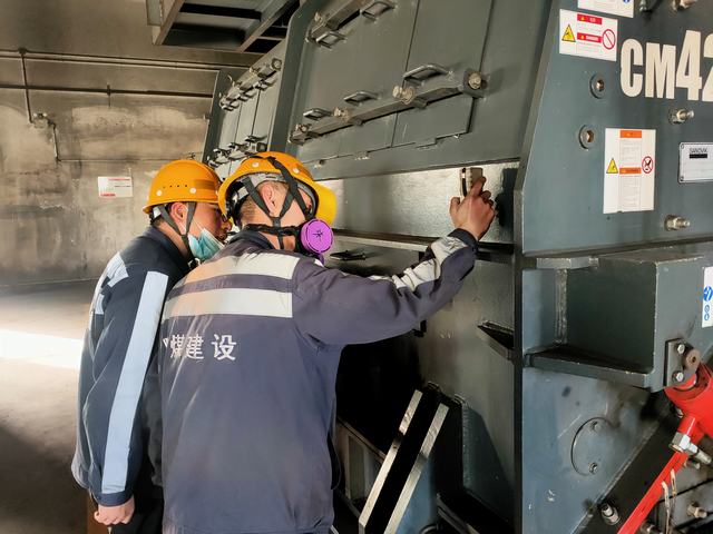 陜煤建設(shè)洗選煤運(yùn)營(yíng)公司神渭首端運(yùn)營(yíng)項(xiàng)目部：把好“年關(guān)”，站好崗